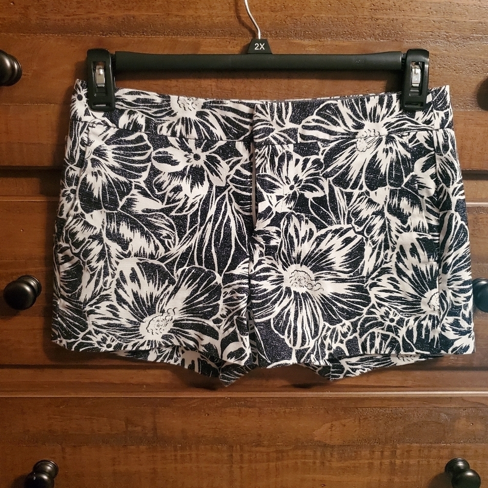Banana Republic Black and White Floral Shorts.  Size 4